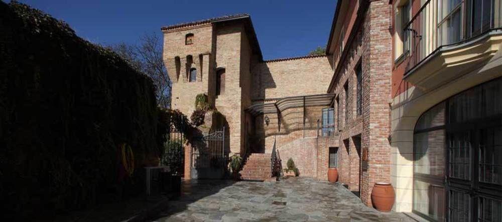 Hotel Castello Di Santa Vittoria Santa Vittoria d'Alba Exterior photo
