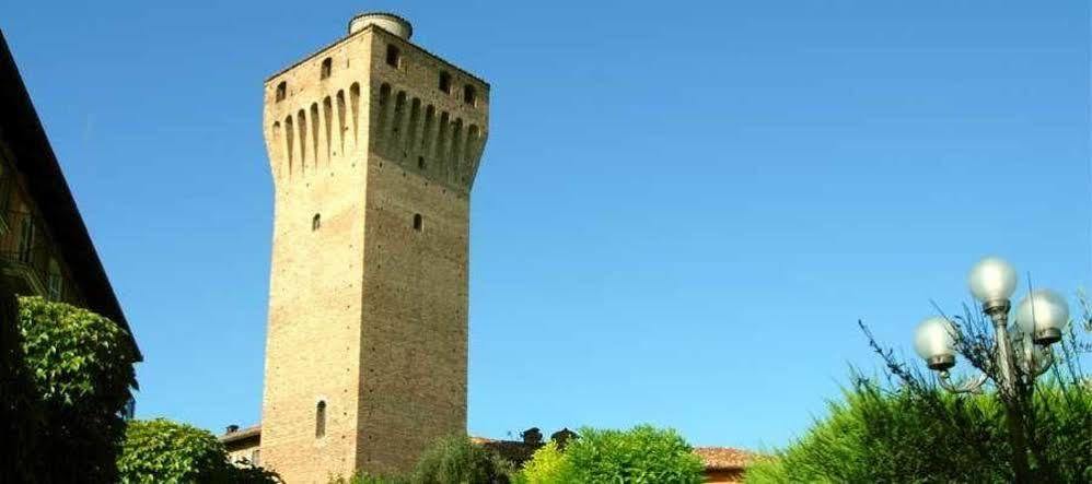 Hotel Castello Di Santa Vittoria Santa Vittoria d'Alba Exterior photo