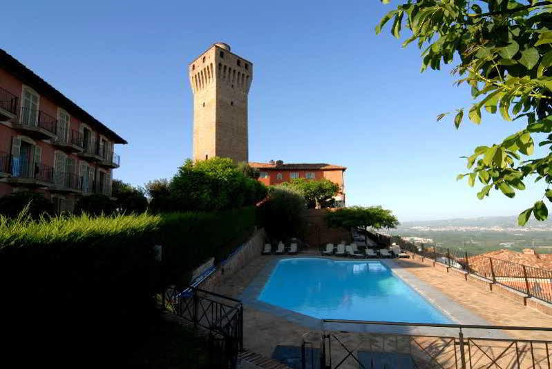 Hotel Castello Di Santa Vittoria Santa Vittoria d'Alba Exterior photo